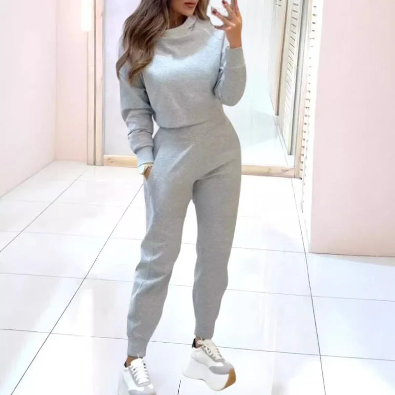 Cropped Sweatshirt and Jogger Set | Grey | Trendy and Comfortable