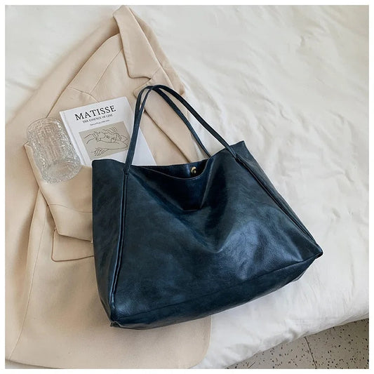 Oversized Tote Bag | Faux Leather | Minimal and Versatile